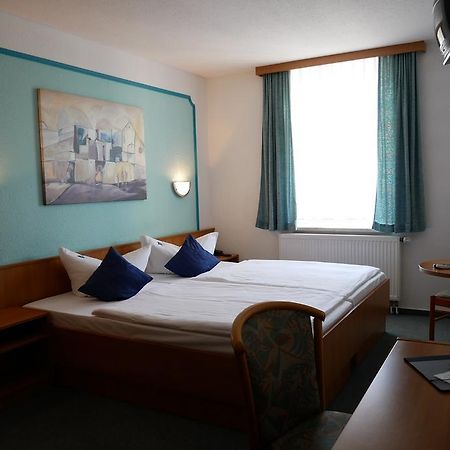 Hotel Garni Brauhof ニーダーヴィーザ エクステリア 写真